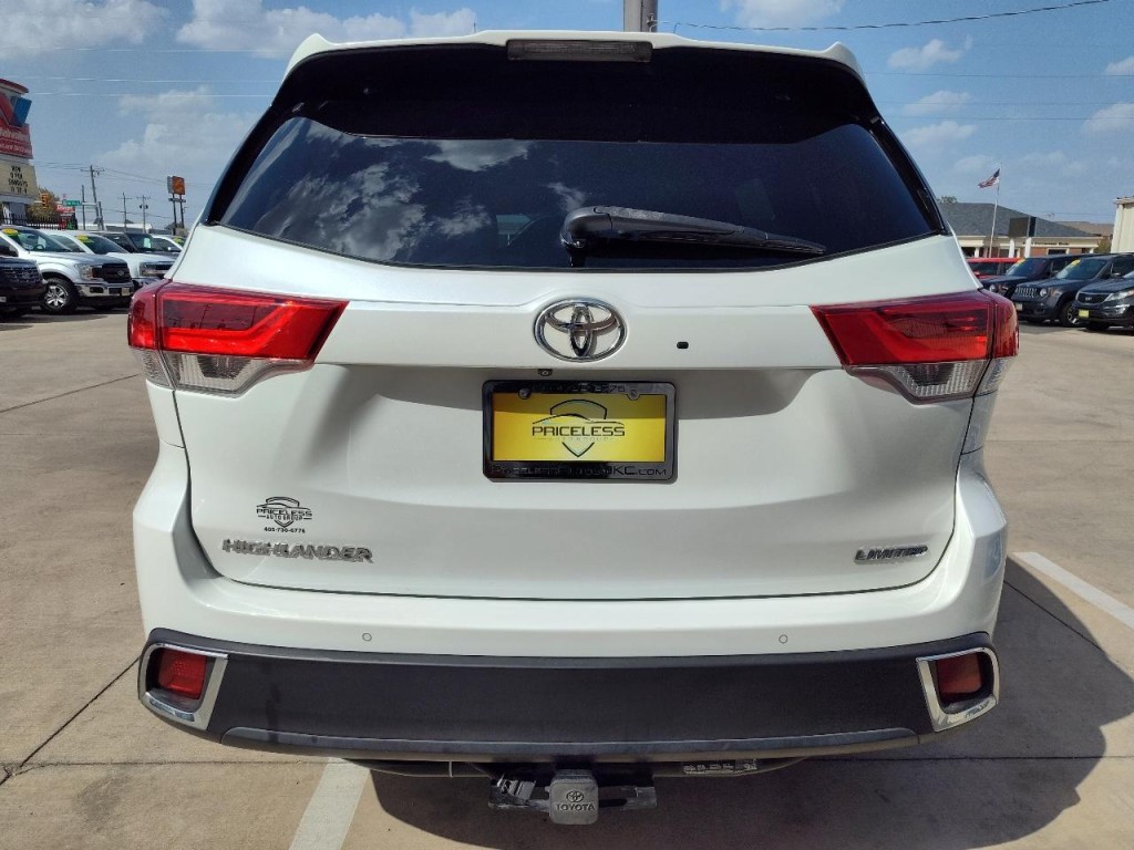 2018 Toyota Highlander Image 5