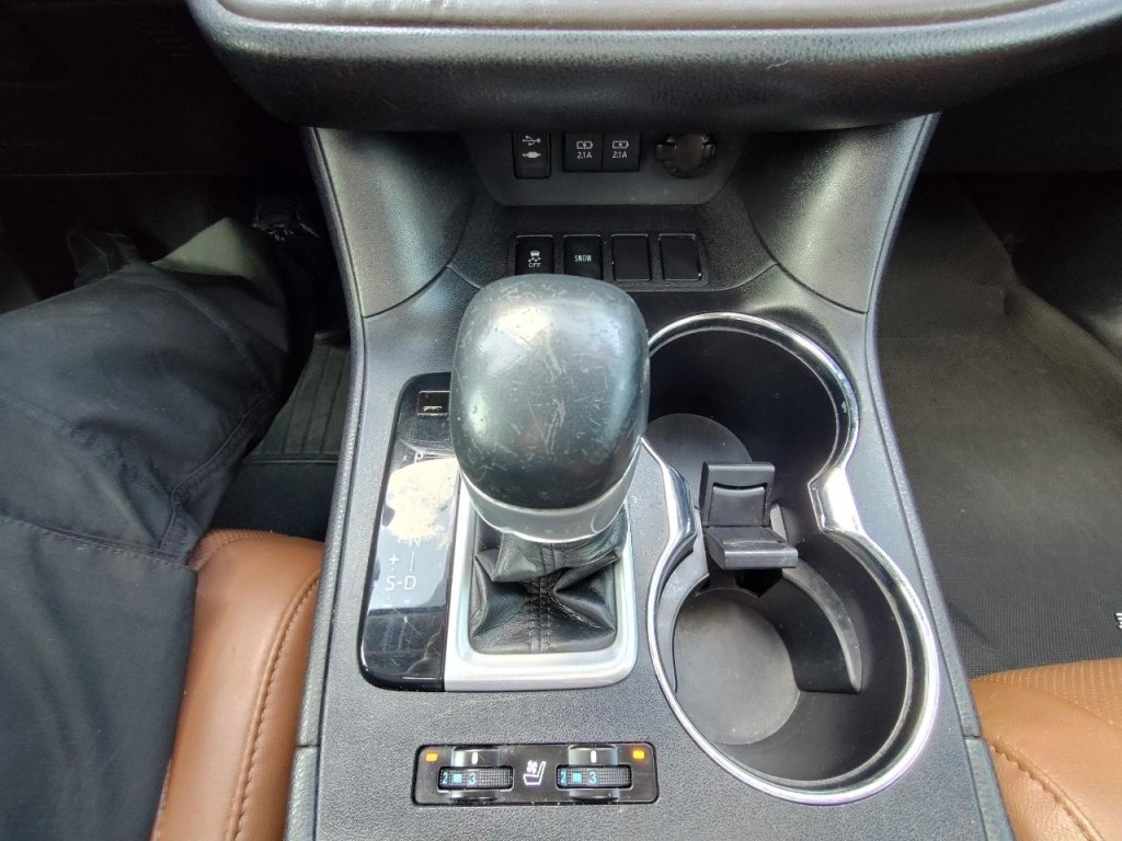 2018 Toyota Highlander Image 23