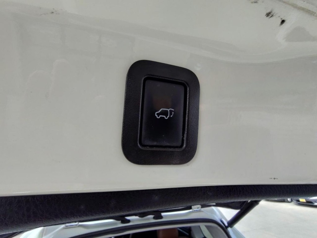 2018 Toyota Highlander Image 45