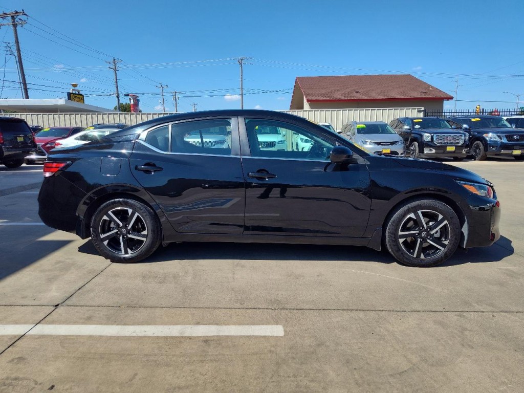 2024 Nissan Sentra Image 3