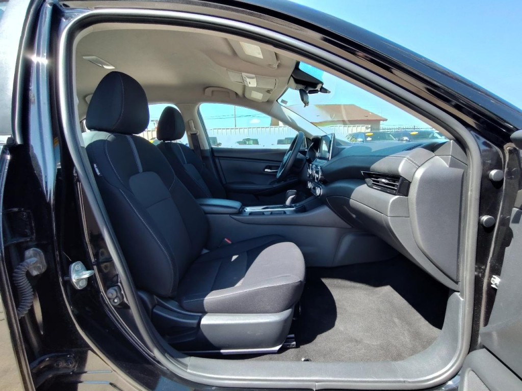 2024 Nissan Sentra Image 40