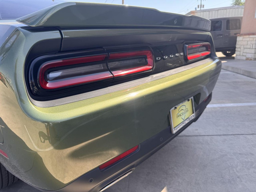 2022 Dodge Challenger Image 3