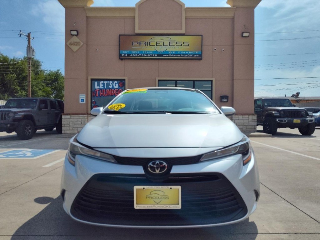 2025 Toyota Corolla Image 9