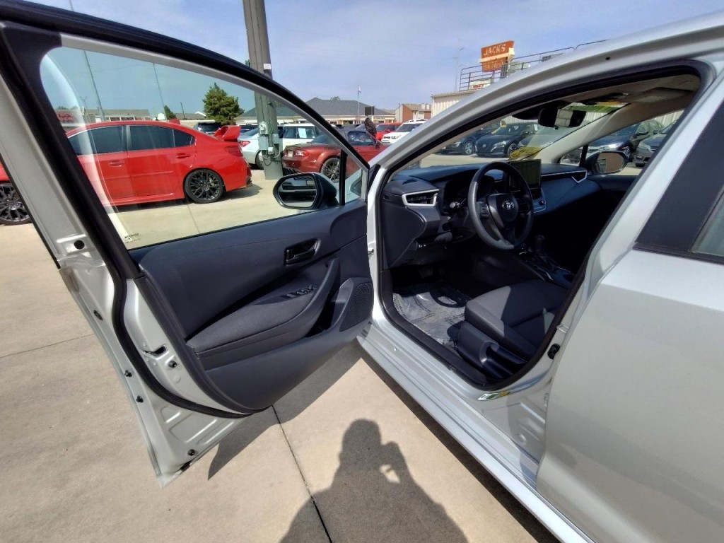 2025 Toyota Corolla Image 13
