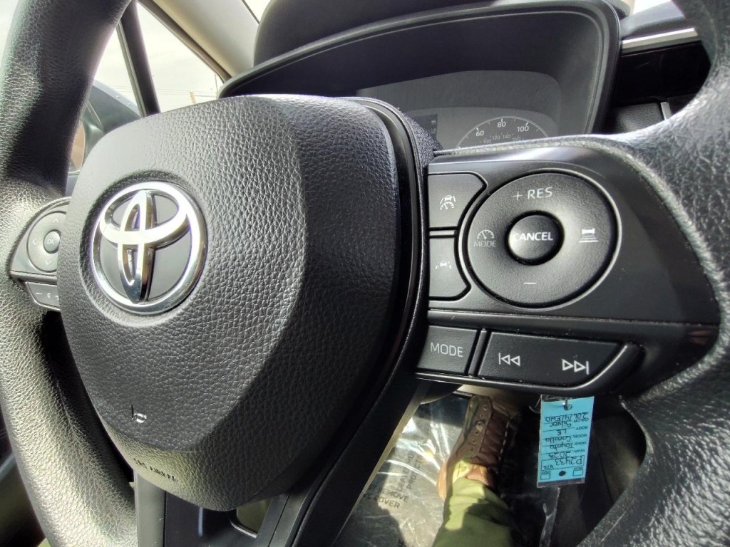 2025 Toyota Corolla Image 19