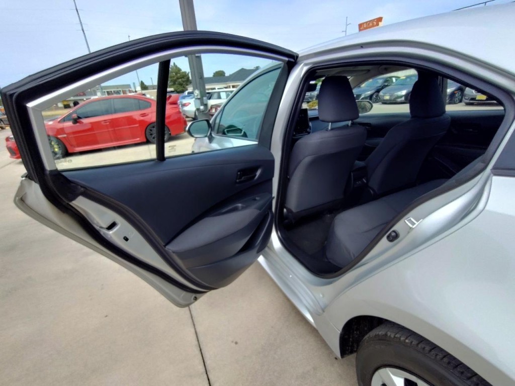 2025 Toyota Corolla Image 31