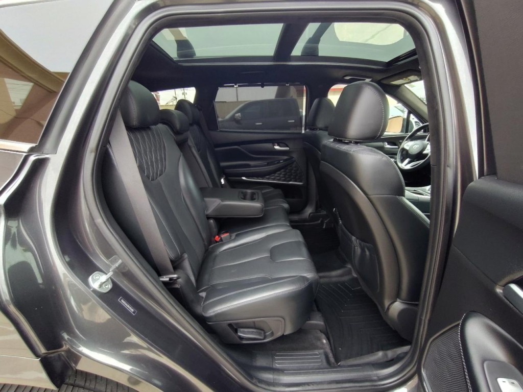 2022 Hyundai Santa Fe Image 43