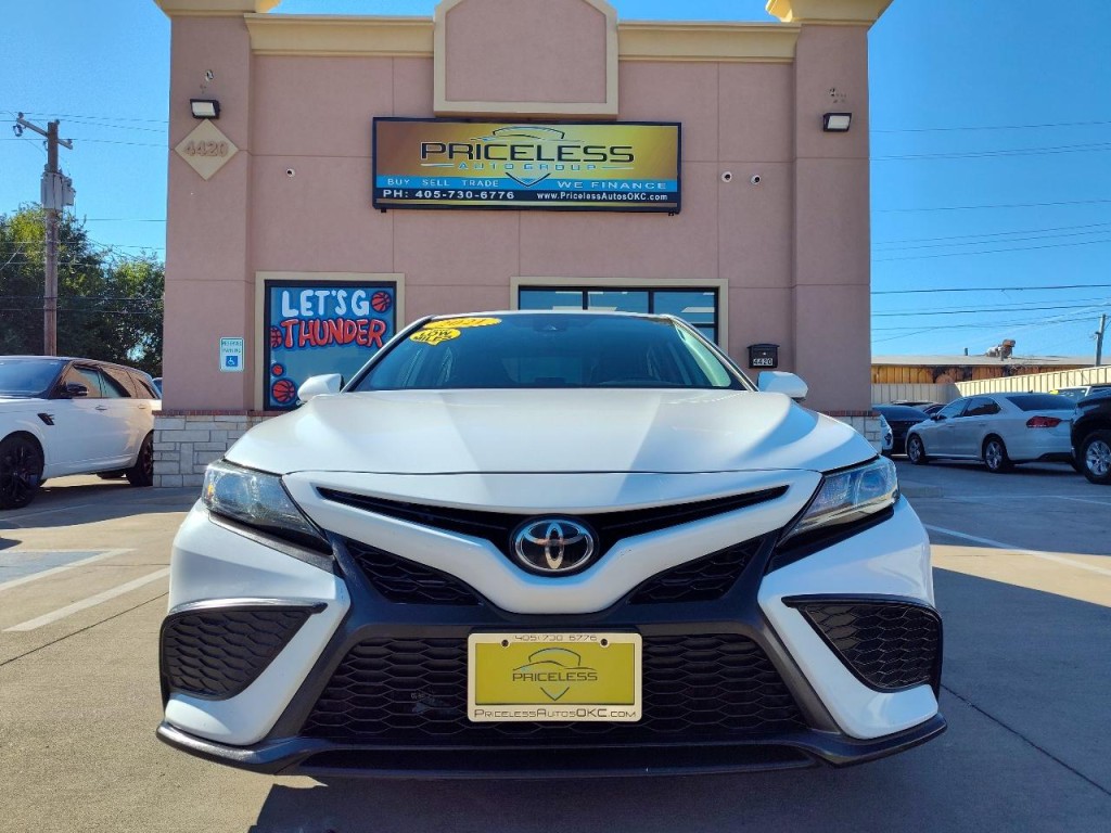 2021 Toyota Camry Image 9