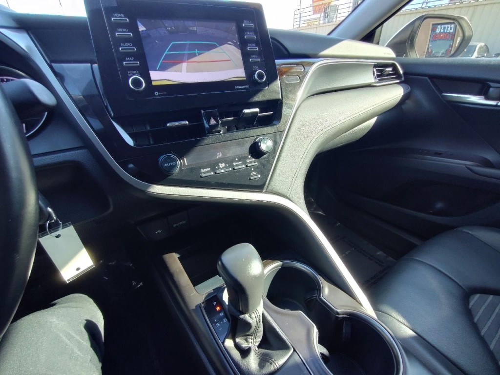 2021 Toyota Camry Image 23