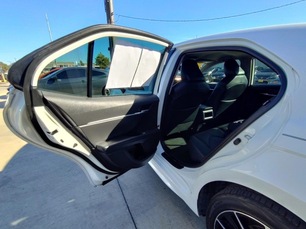 2021 Toyota Camry Image 30