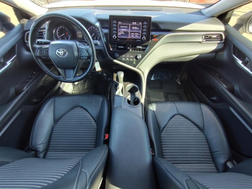 2021 Toyota Camry Image 34