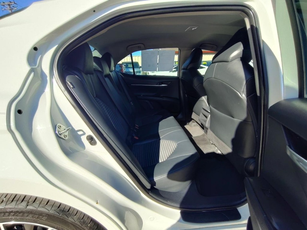 2021 Toyota Camry Image 38