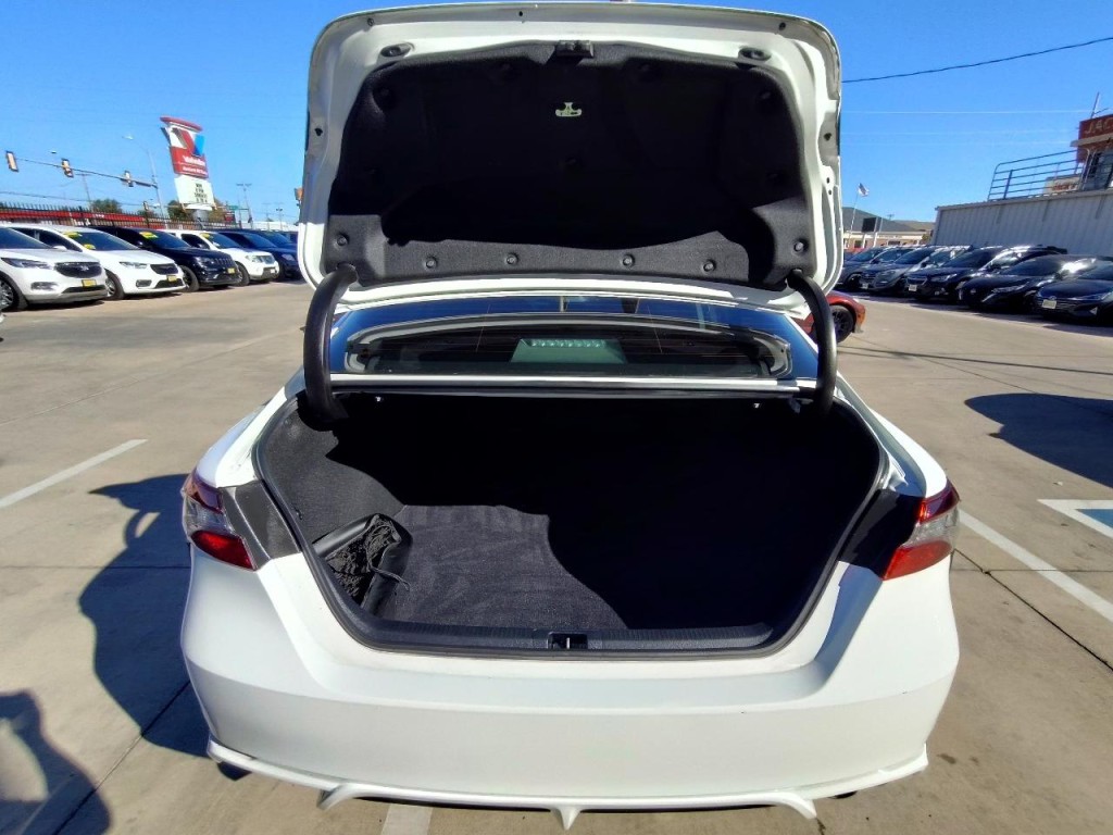 2021 Toyota Camry Image 45