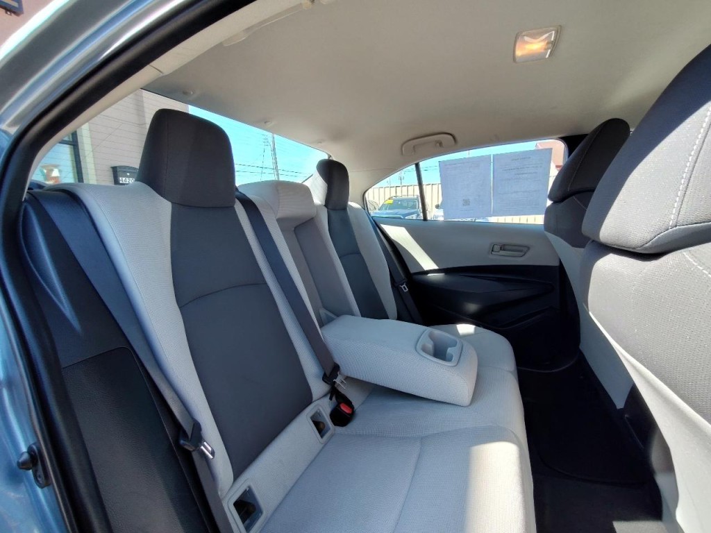 2022 Toyota Corolla Image 38