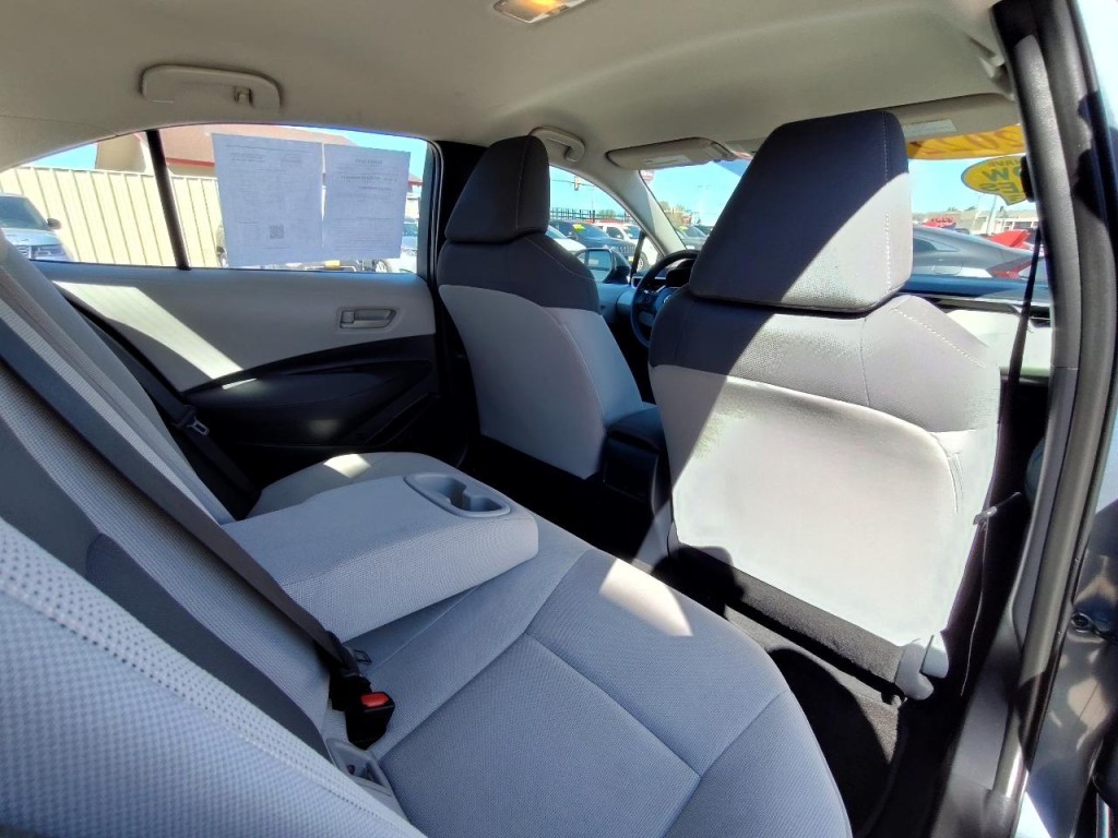 2022 Toyota Corolla Image 39