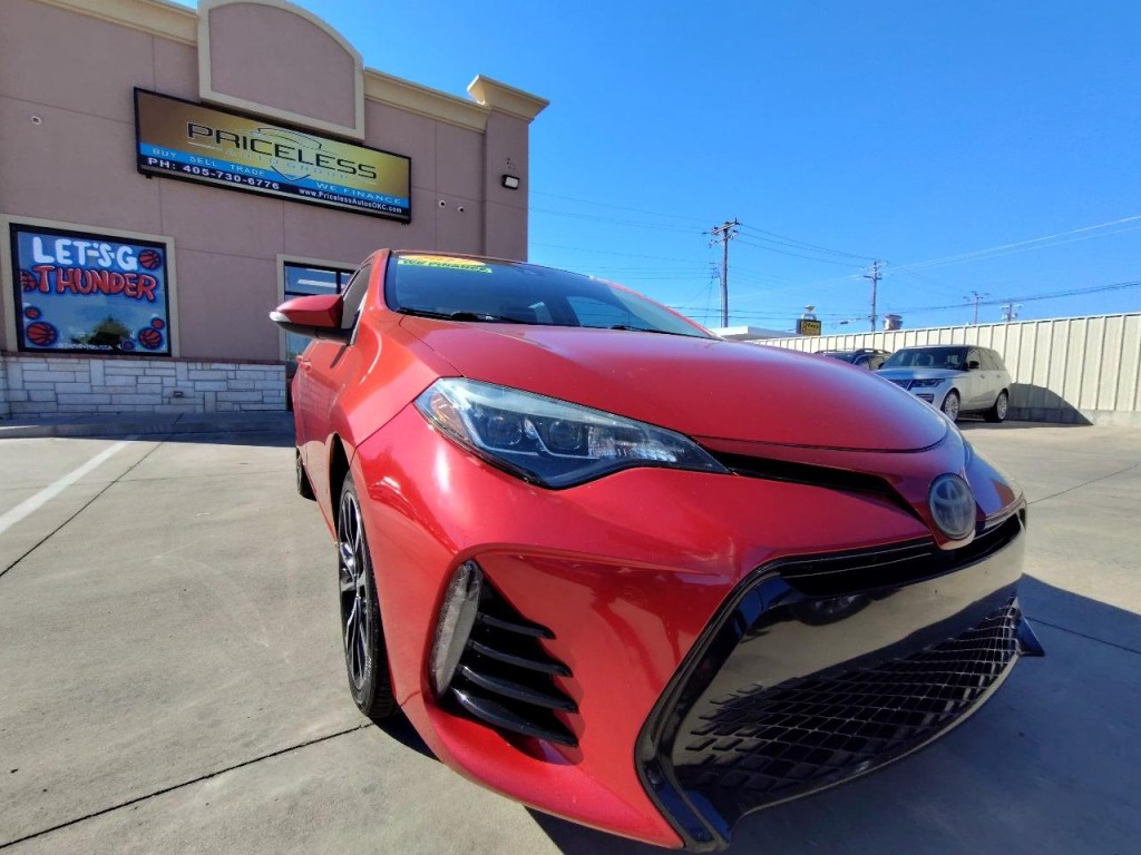 2017 Toyota Corolla Image 2