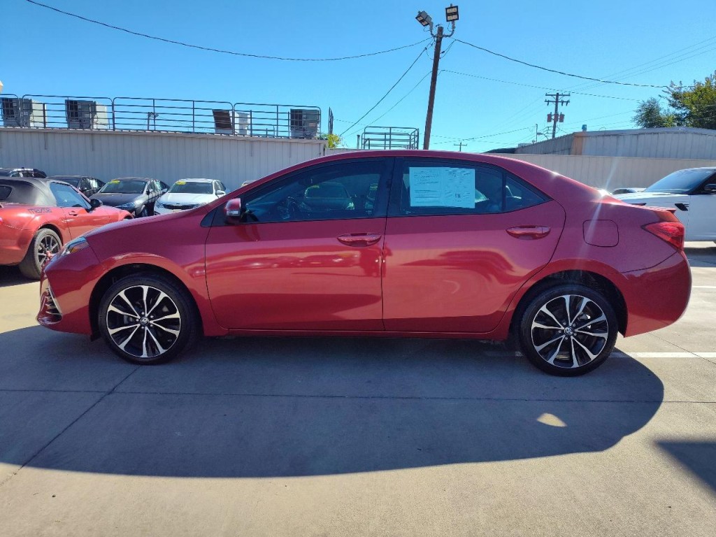 2017 Toyota Corolla Image 7
