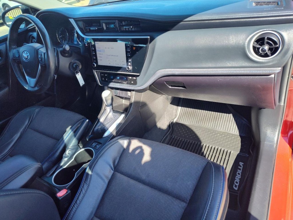 2017 Toyota Corolla Image 42