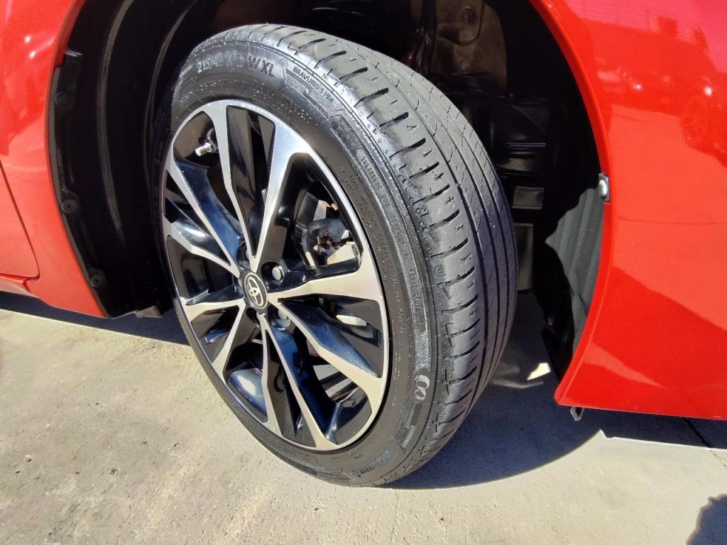 2017 Toyota Corolla Image 46