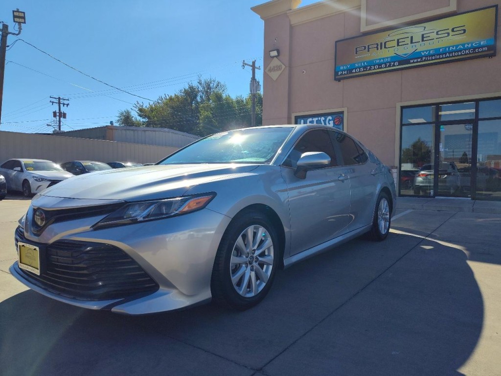 2018 Toyota Camry Image 7