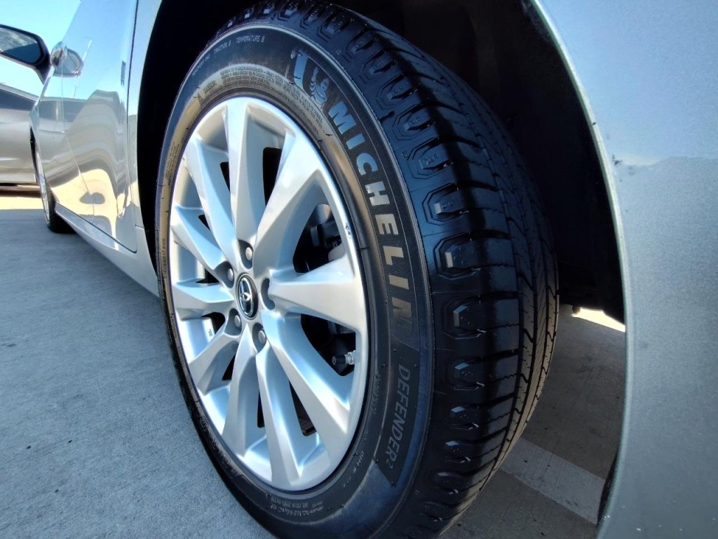 2018 Toyota Camry Image 10