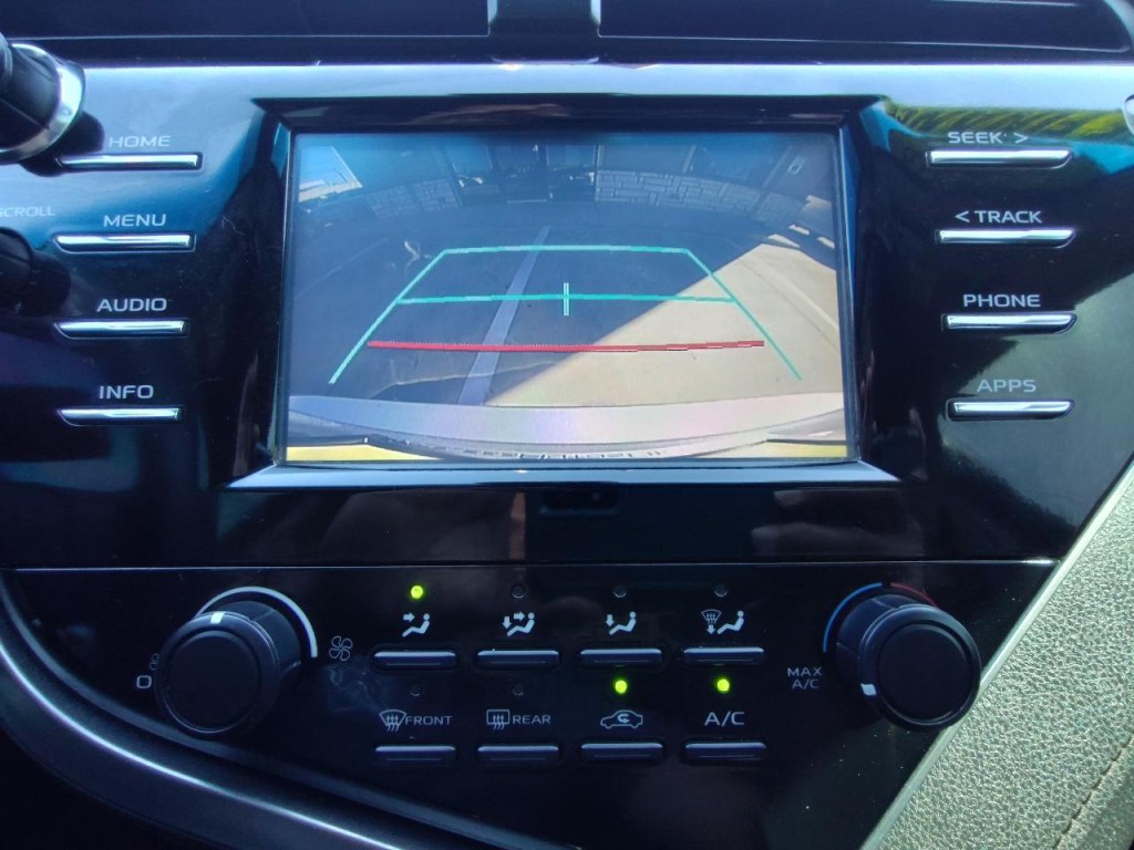 2018 Toyota Camry Image 23