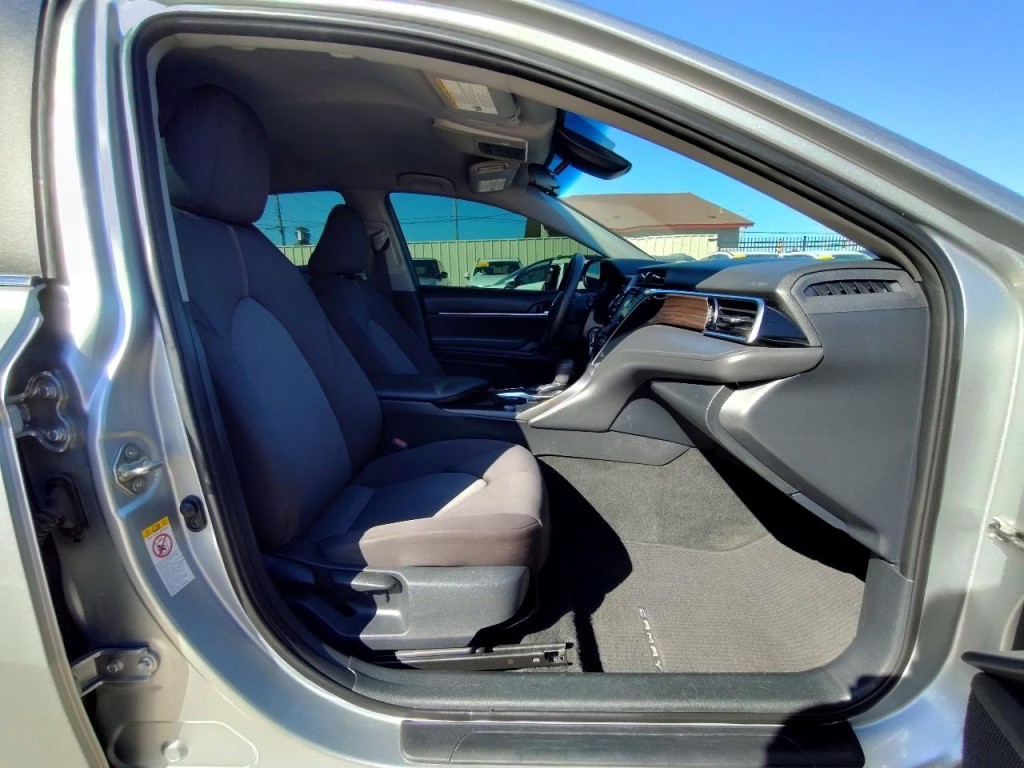2018 Toyota Camry Image 41