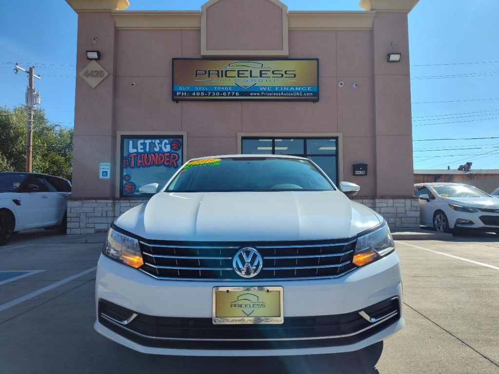 2019 Volkswagen Passat Image 9