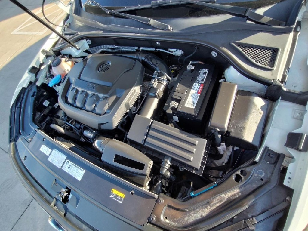 2019 Volkswagen Passat Image 13