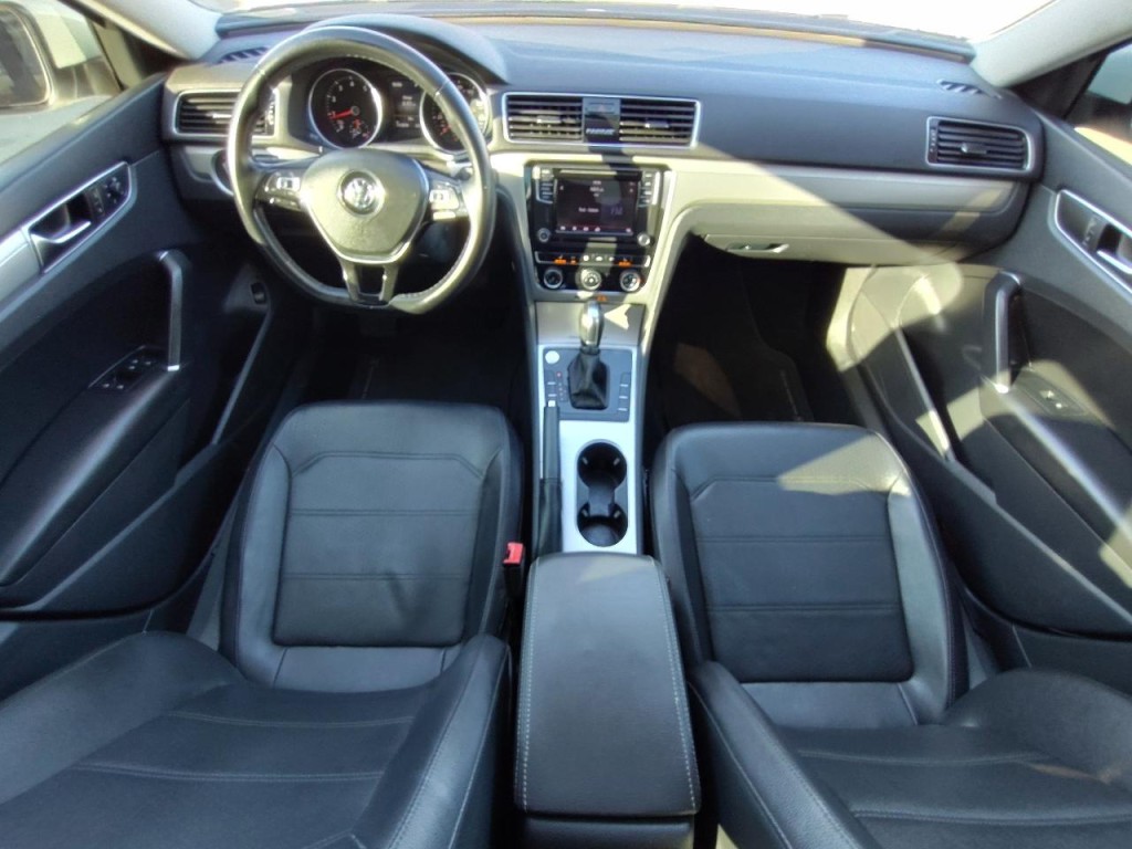 2019 Volkswagen Passat Image 34