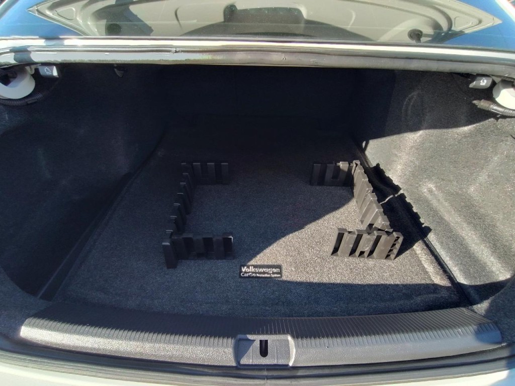 2019 Volkswagen Passat Image 47