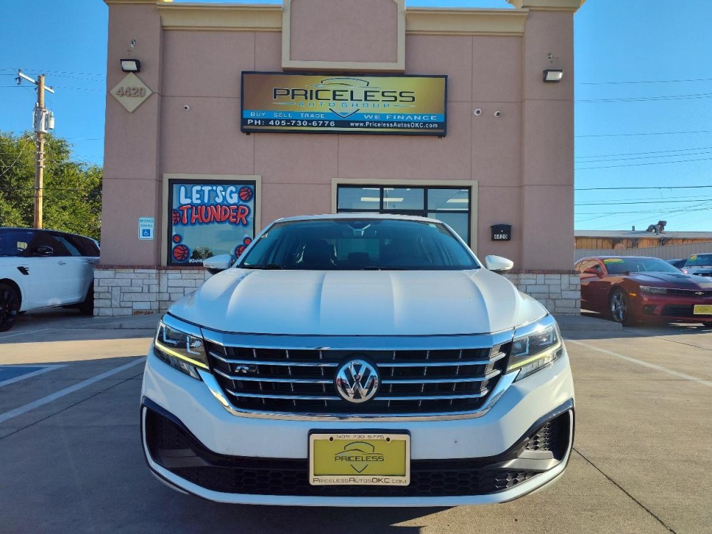 2020 Volkswagen Passat Image 8