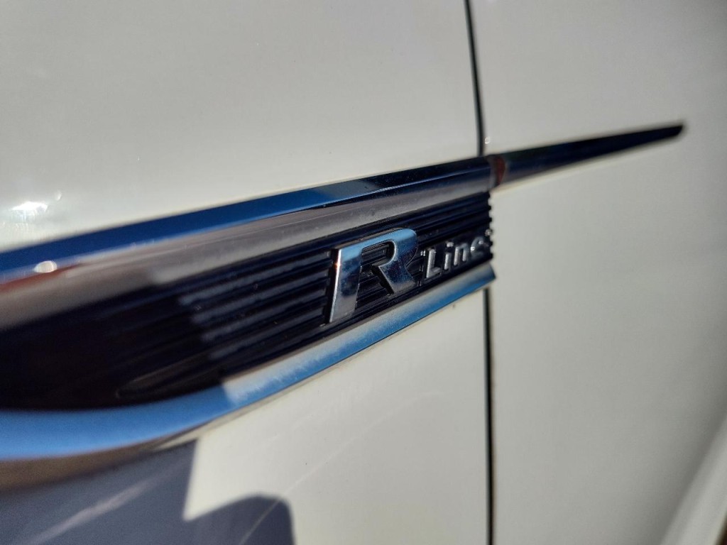 2020 Volkswagen Passat Image 38