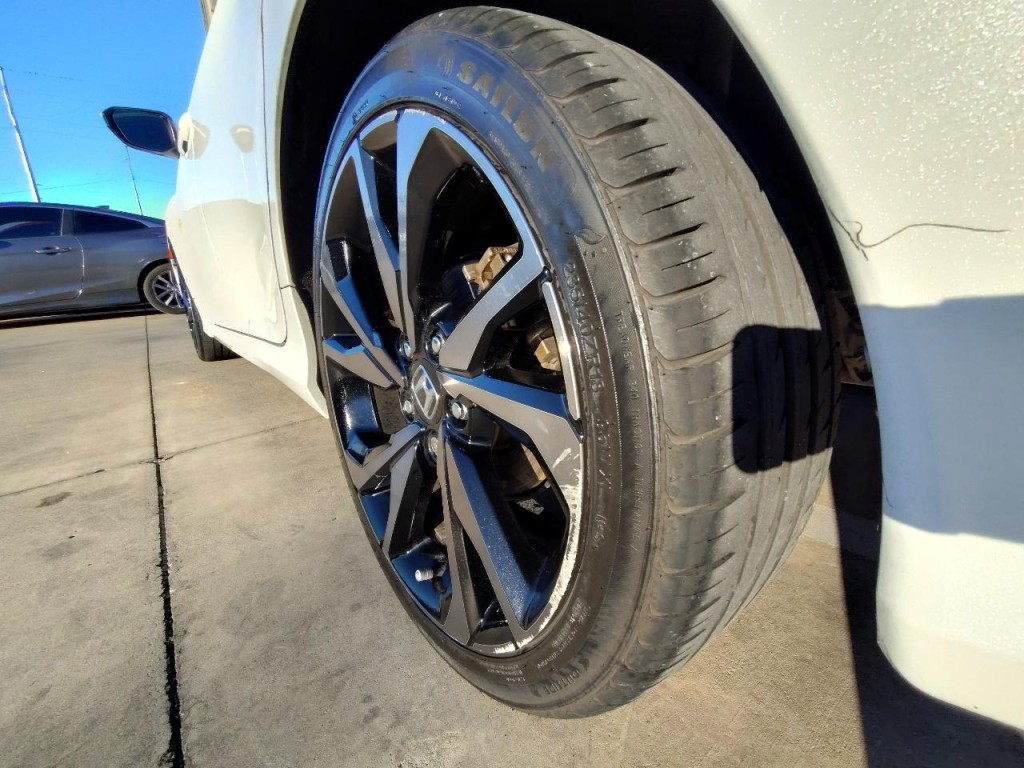 2019 Honda Civic Image 11
