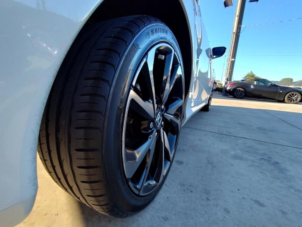 2019 Honda Civic Image 12
