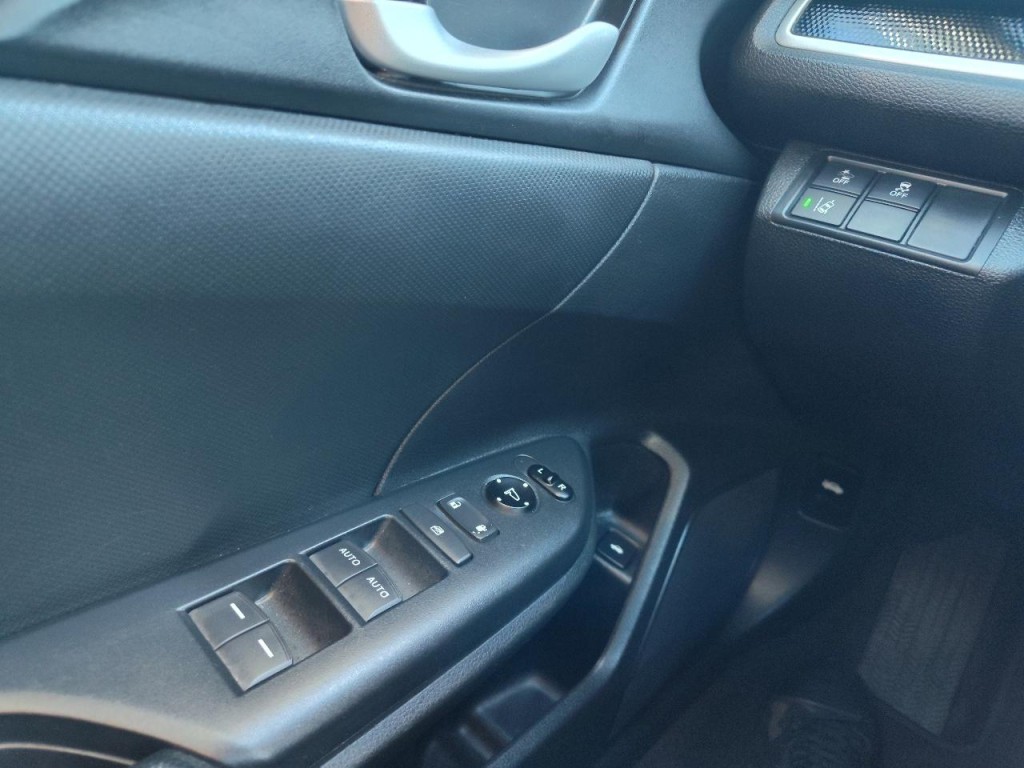 2019 Honda Civic Image 18