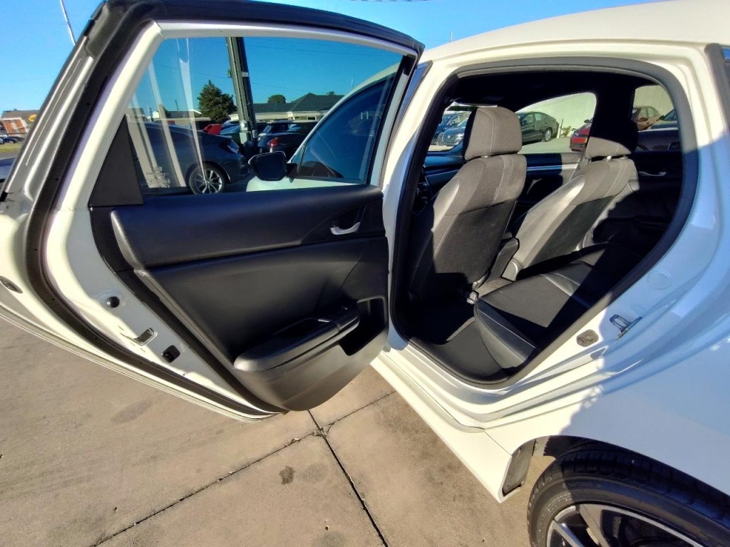 2019 Honda Civic Image 29