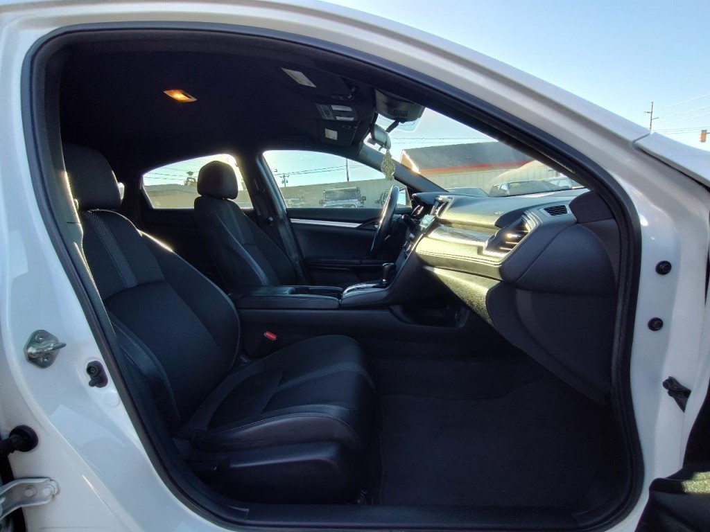 2019 Honda Civic Image 41