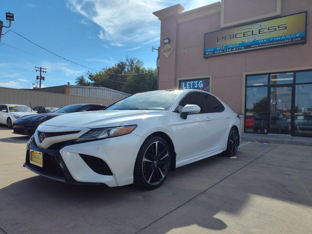 2018 Toyota Camry Image 8