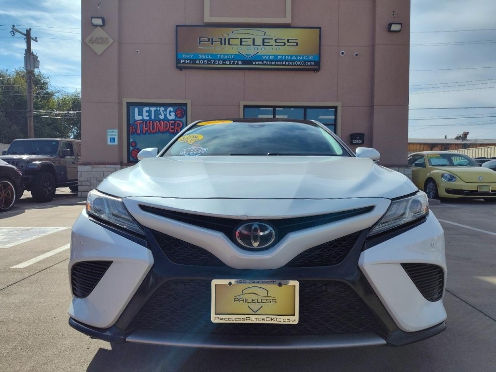 2018 Toyota Camry Image 9