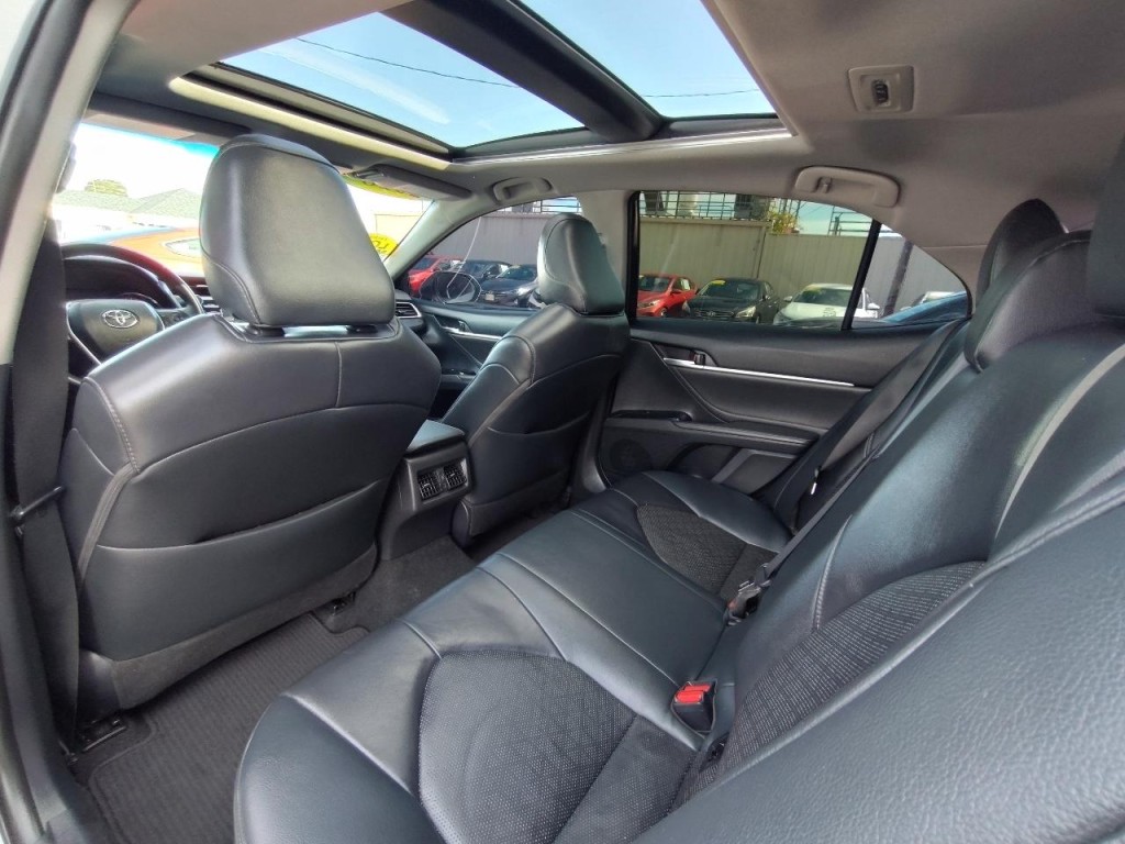2018 Toyota Camry Image 37