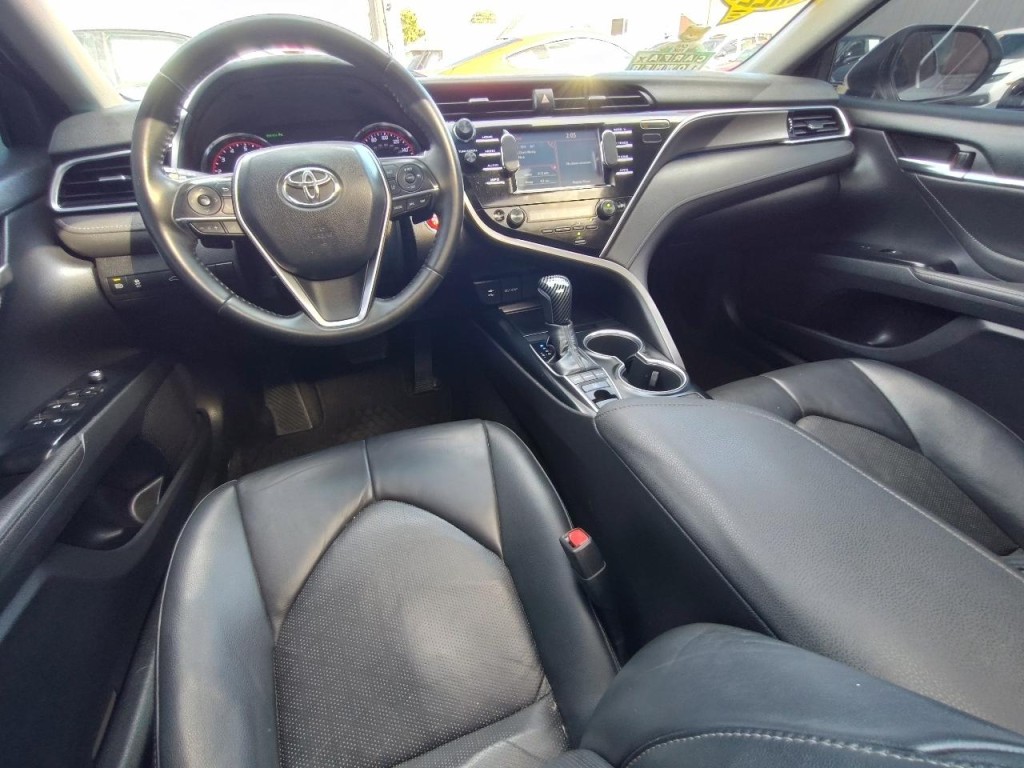 2018 Toyota Camry Image 40