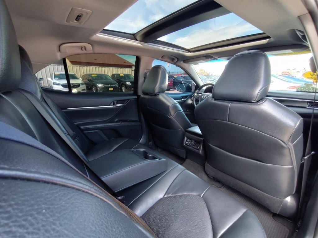 2018 Toyota Camry Image 45