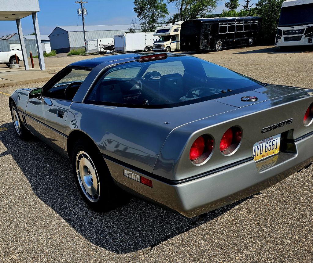1986 Chevrolet Corvette Image 8