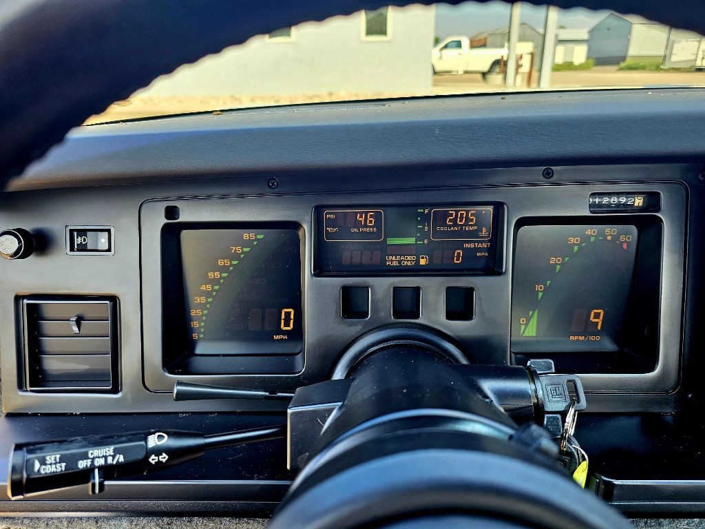 1986 Chevrolet Corvette Image 16