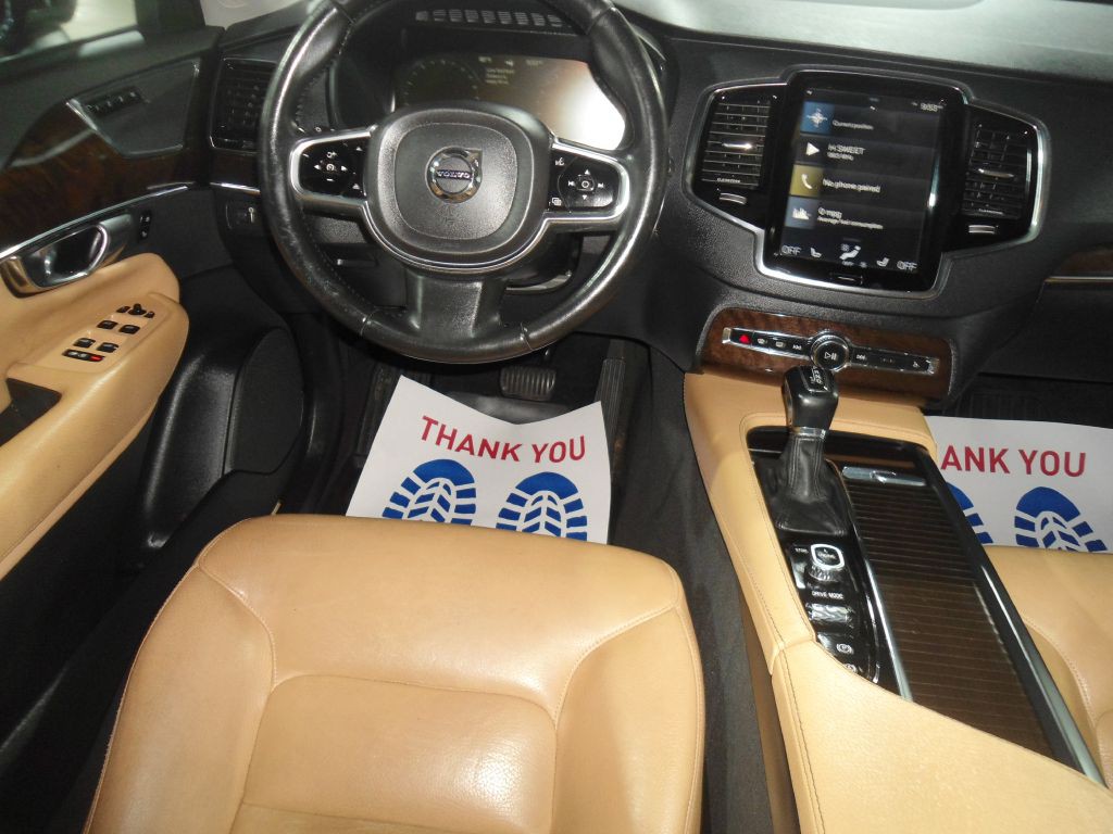 2016 Volvo XC90 Image 12