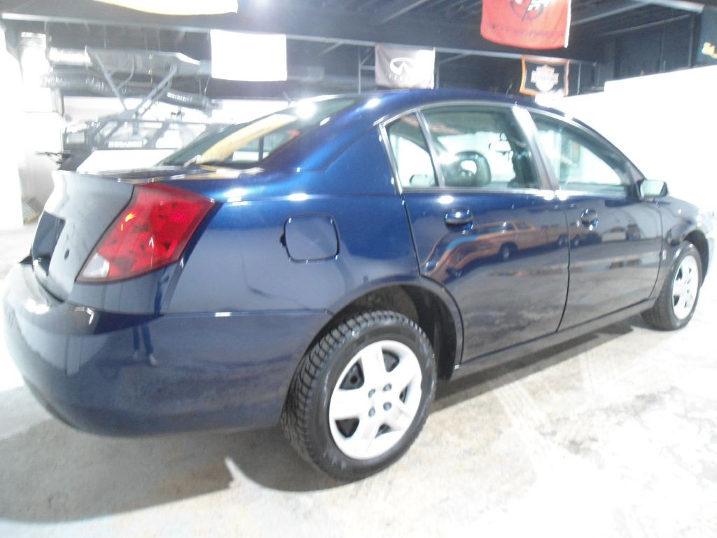 2007 Saturn ION Image 6