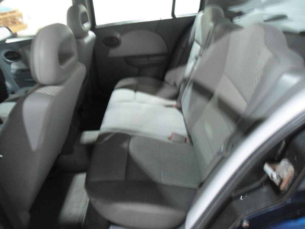 2007 Saturn ION Image 11
