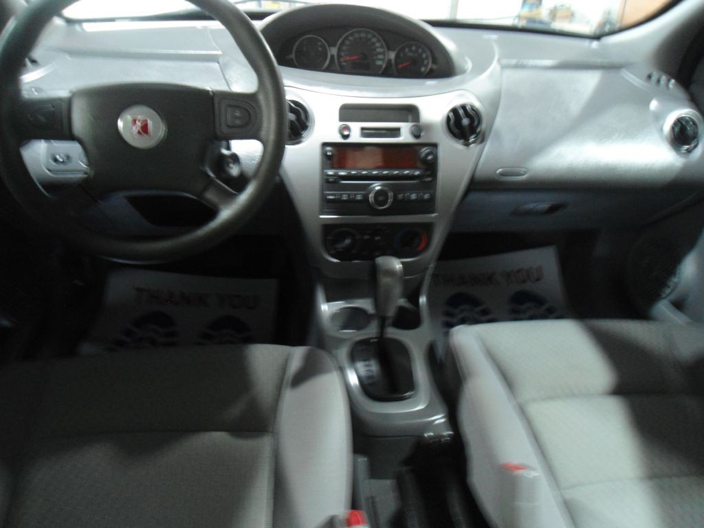 2007 Saturn ION Image 12