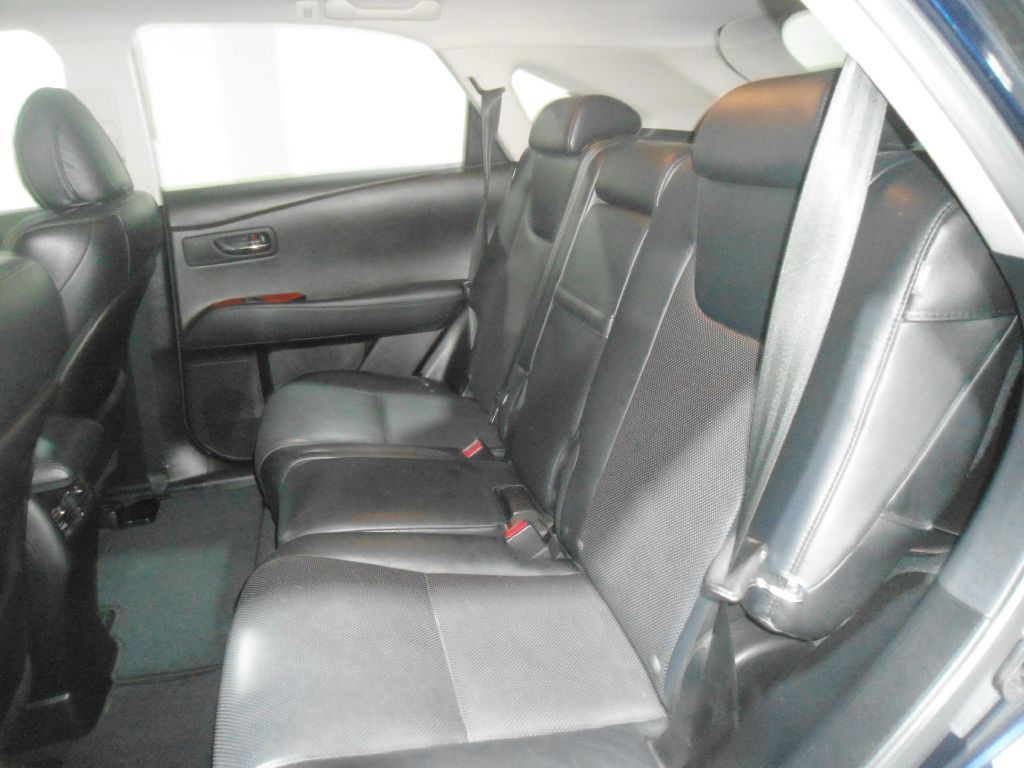 2010 Lexus RX Image 10